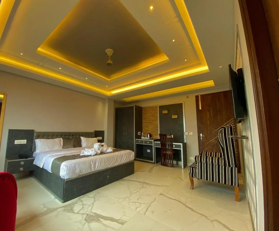 Bed & Breakfast The Westberry 50Mtrs Offroading And 50 Mtrs Nature Path Bed and Breakfast Shimla