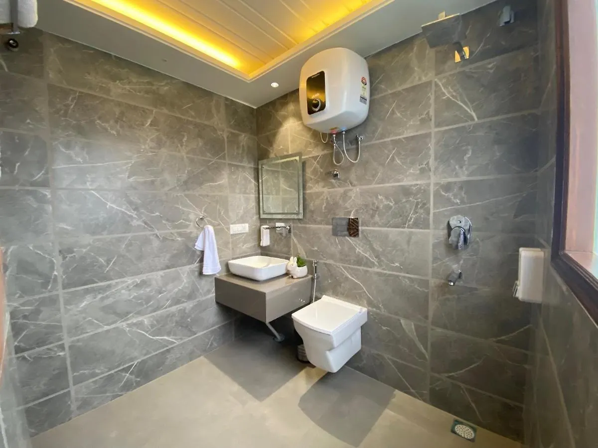 The Westberry 50Mtrs Offroading And 50 Mtrs Nature Path Bed and Breakfast Shimla
