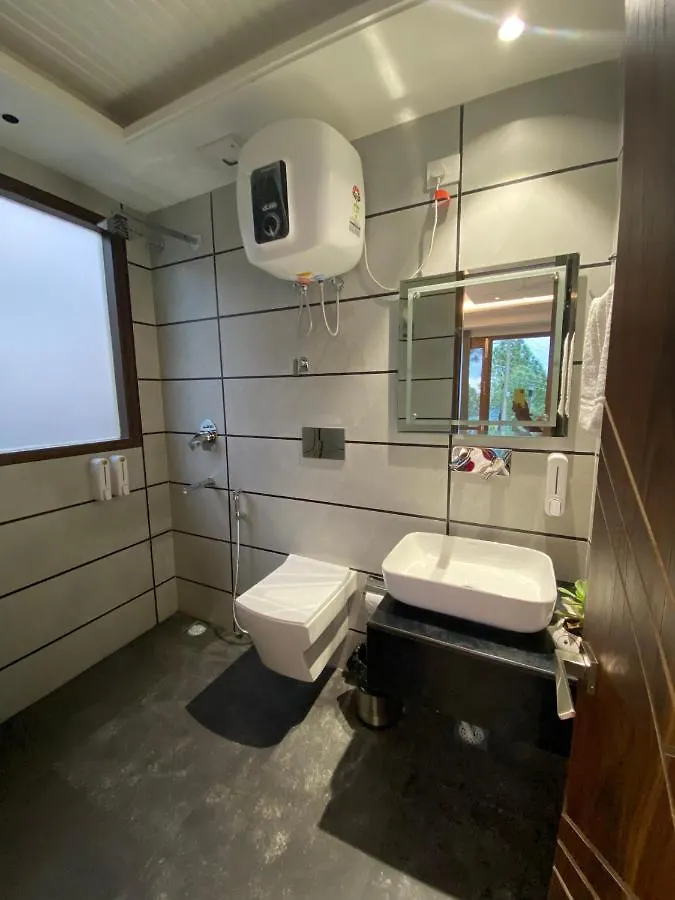 The Westberry 50Mtrs Offroading And 50 Mtrs Nature Path Bed and Breakfast Shimla 0*,