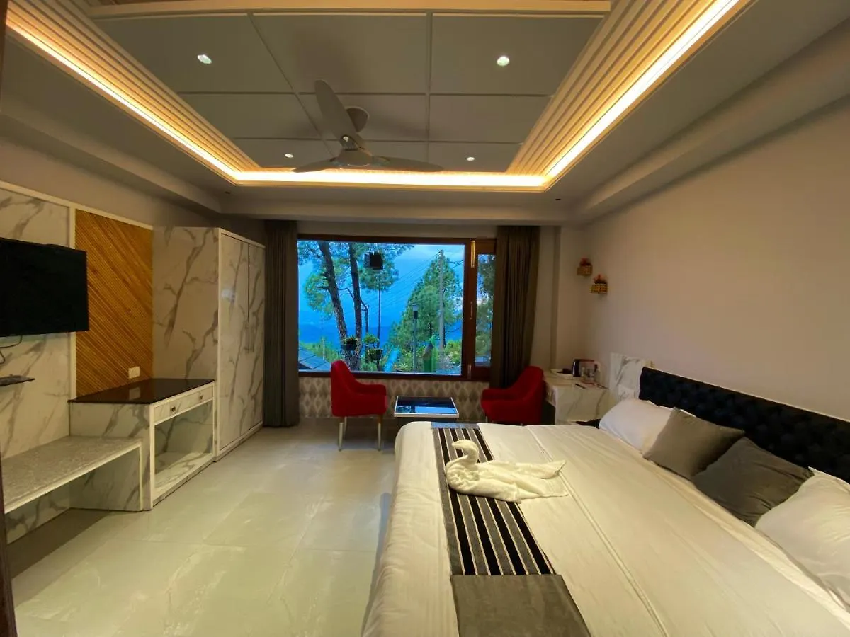 The Westberry 50Mtrs Offroading And 50 Mtrs Nature Path Bed and Breakfast Shimla